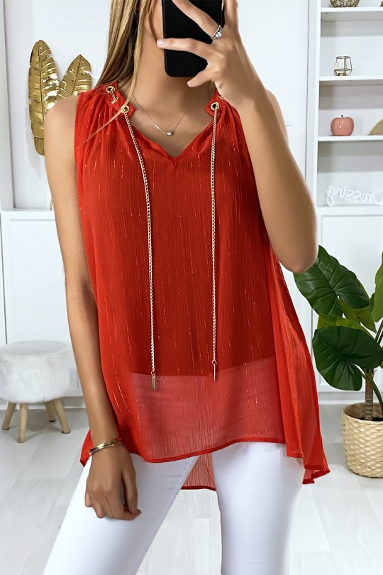 Red crepe blouse with gold accessory at the collar - 3