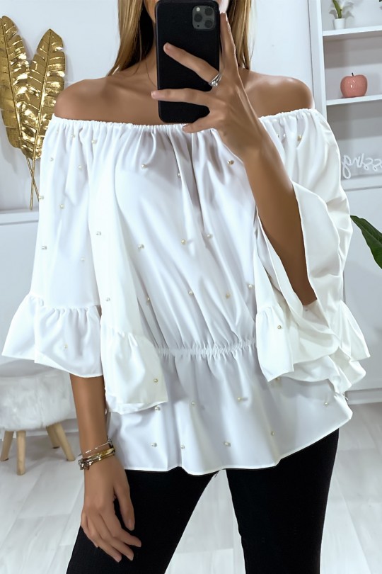 White boat neck blouse with pearls and ruffle sleeves - 3