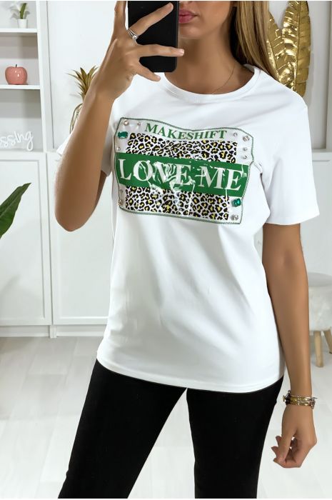 T-shirt blanc avec accessoire et écriture love - 1