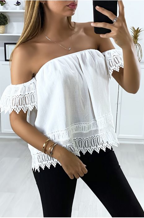 Blouse blanche col bateau avec dentelle aux manches et en bas - 2
