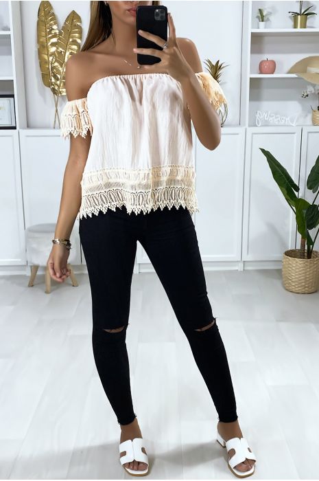 Pink boat neck blouse with lace at the sleeves and bottom - 1