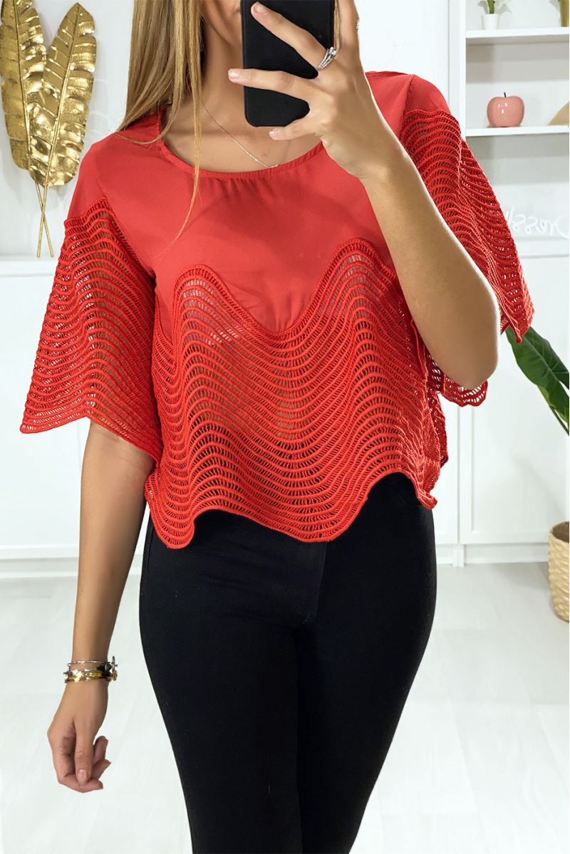 Cropped red top with embroidery - 8