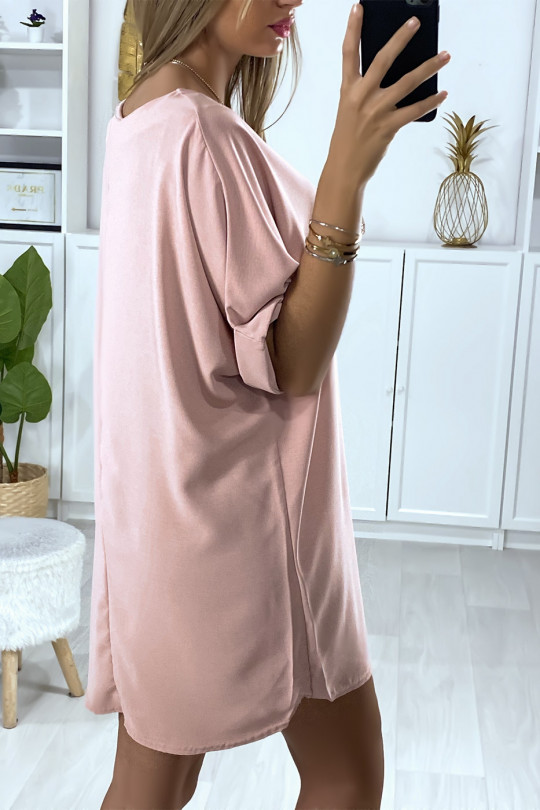 Robe tunique ample en rose avec collier - 6
