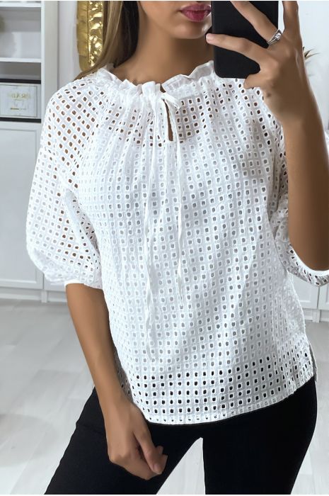 White blouse puffed sleeves boat neck in material with holes - 4