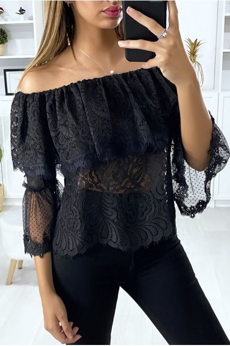 Blouse en dentelle noir col bateau à volant - 1