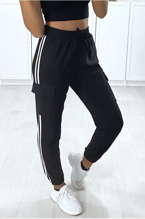 Jogging noir avec bandes blanche et poches sur les cotés - 2