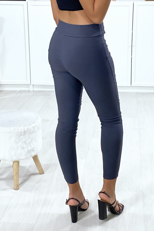 Slim pants in anthracite with V shape at the waist and belt - 3