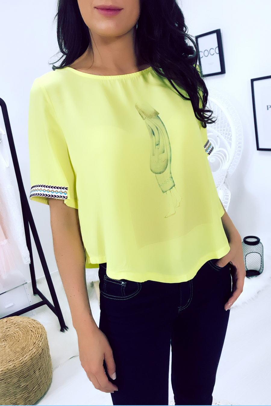 Top jaune à motif imprimé et broderies aux manches F5561 - 1
