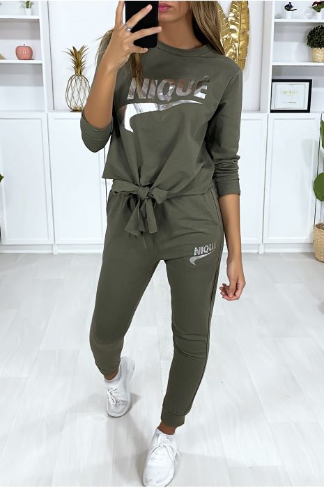 Kaki set met jogging- en strikzakken en zilverkleurig opschrift - 3