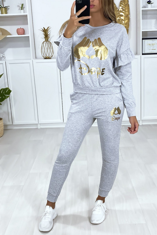 Gray set with jogging pockets and gold pattern writing on the sweatshirt - 3