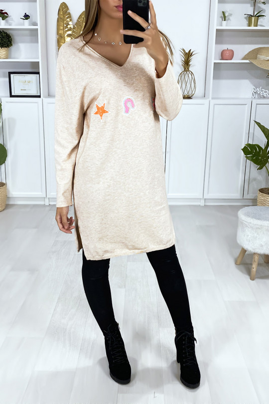Pink V-neck sweater dress in a very soft material with embroidered pattern - 3
