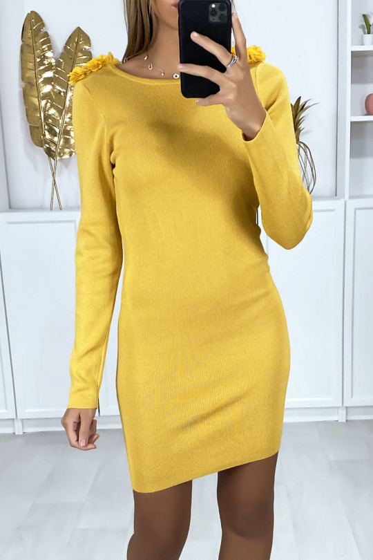 Mustard sweater dress with open back trimmed with veil flowers - 1