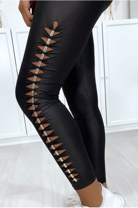 Very stretchy shiny black leggings with accessory on the sides - 2