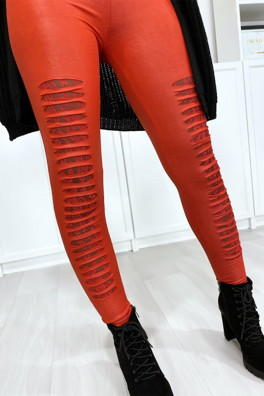 Rode legging met taps toelopende voorkant en kanten voering - 3