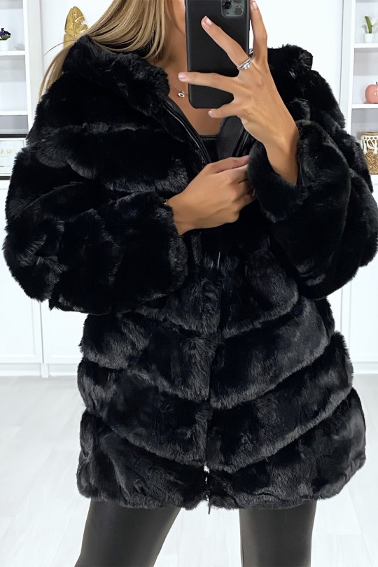 Manteau noir en fourrure synthétique avec poches et capuche - 4