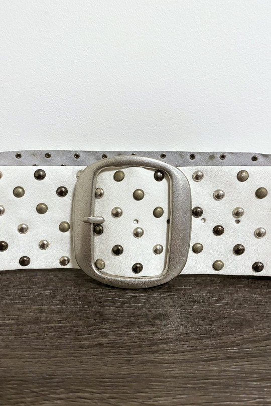 Studded white faux leather belt with silver buckle - 3