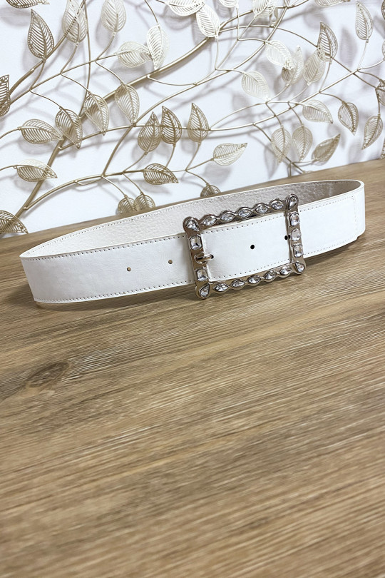 White belt with rectangular buckle decorated with rhinestones - 4