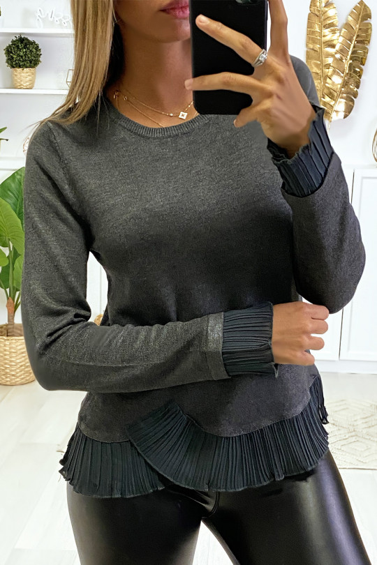 Pull Anthracite à maille fine et crêpe plissé aux extrémités. - 2