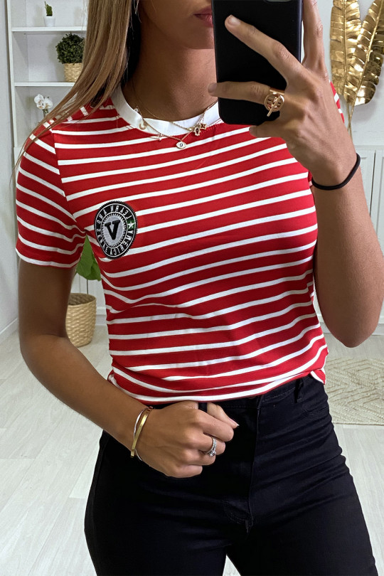 Red and white sailor-style t-shirt with buttons on the shoulders - 3