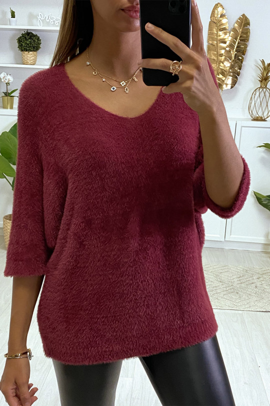Very soft burgundy V-neck sweater, bat cut - 1