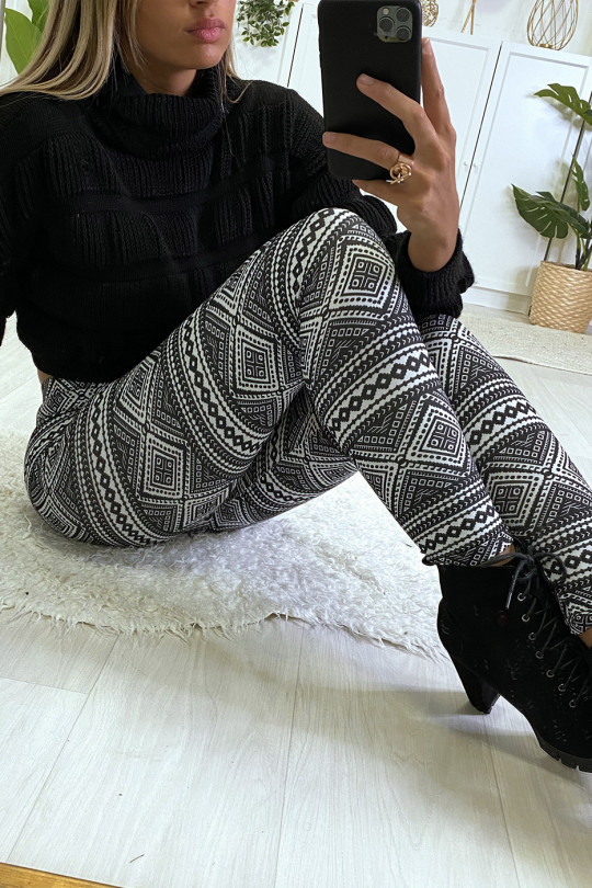 Black and white patterned leggings - 2