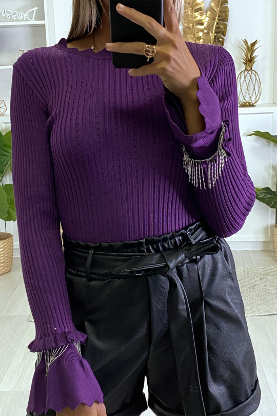 Ribbed purple sweater with ruffle and sleeve accessory - 5