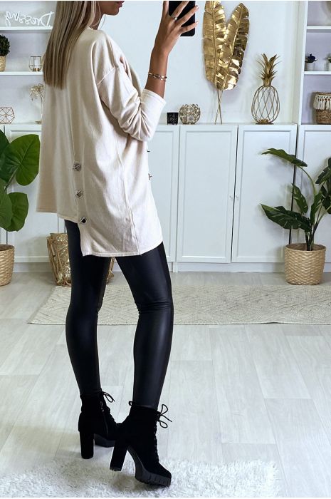 Pull beige pour femme très doux avec oeillets et attaches sur les cotés. - 4