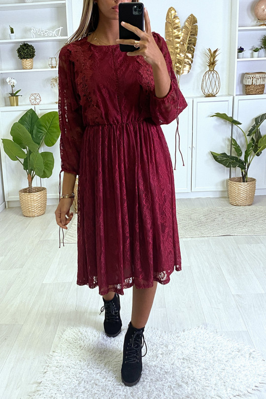 Burgundy dress lined in lace with embroidery - 1
