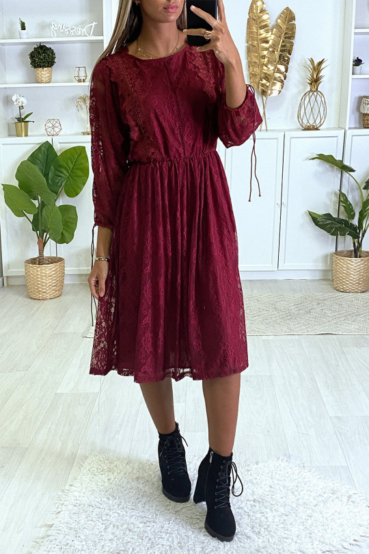 Burgundy dress lined in lace with embroidery - 2